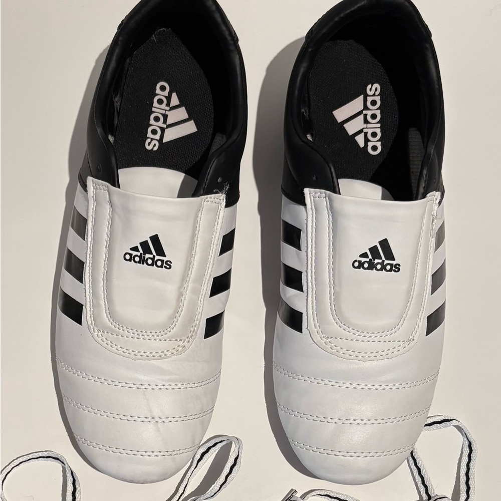 SOLD Adidas Kick Martial Arts Shoes Unisex Indoor Training  Karate Taekwondo - Picture 2 of 5